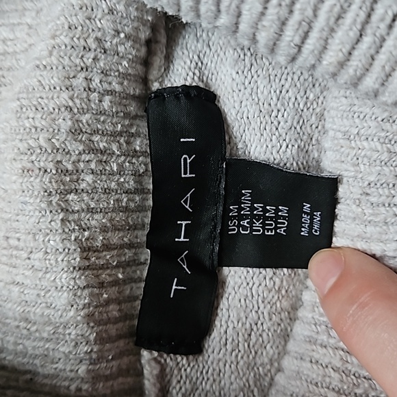 Tahari cream turtleneck sweater, size M - Picture 3 of 6